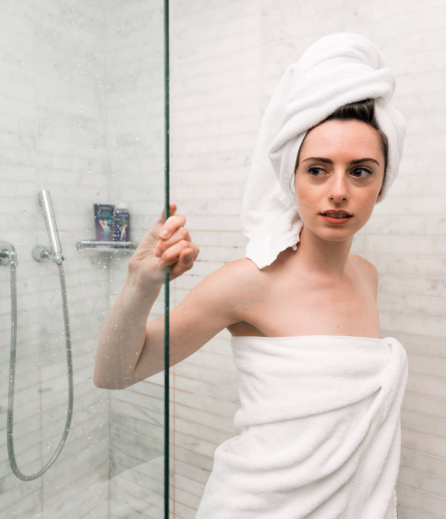 Hydro Clean - Con el filtro para ducha ya no tendrás que preocuparte de las  impurezas del agua para bañar a tu hijo/a, su piel no se irritará y estará  más humectada.