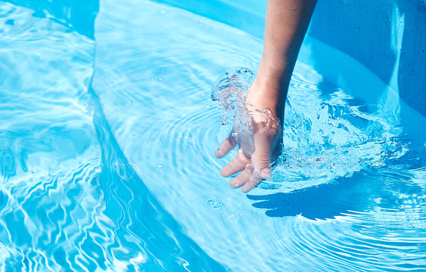 Reducir Dureza del Agua y Controlar Turbidez en tu Piscina